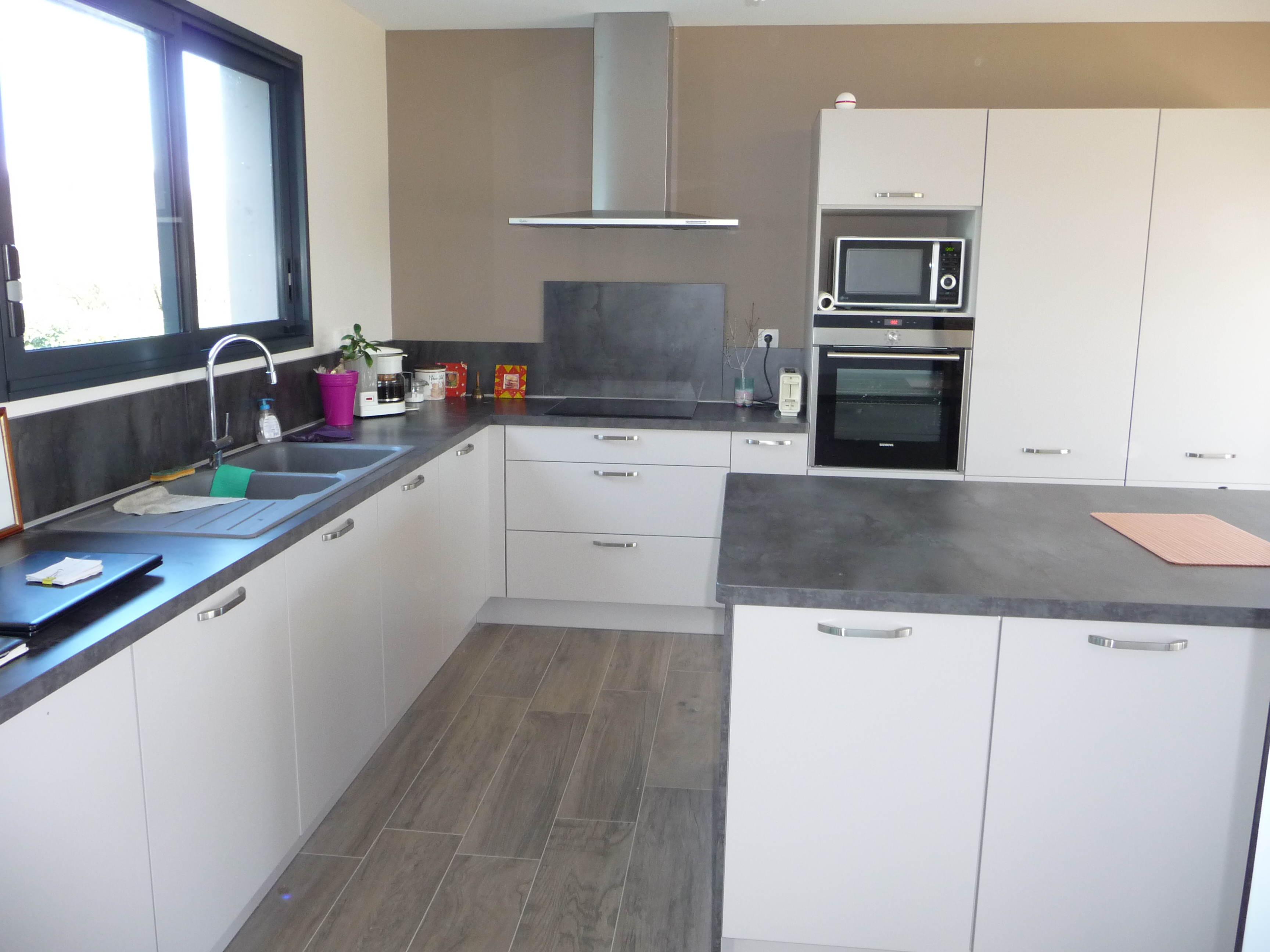 cuisine mur taupe